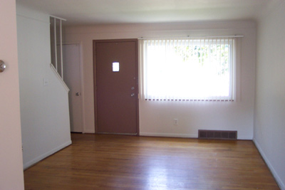 Living Area - Click to Enlarge